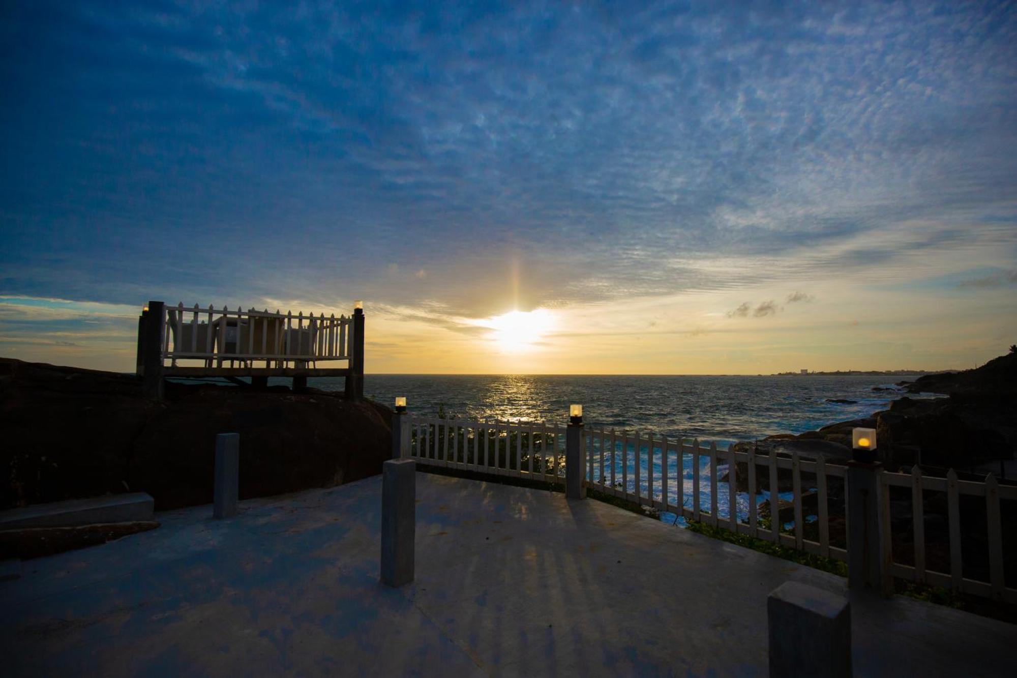 Hotel Zeilan Sunset Point Unawatuna Exterior foto